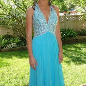 Camille La Vie - Blue Prom Dress Size 2